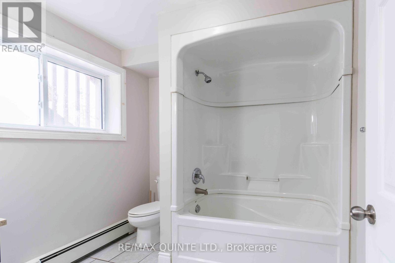 59 North Front Street, Belleville, Ontario  K8P 3B2 - Photo 19 - X12267847