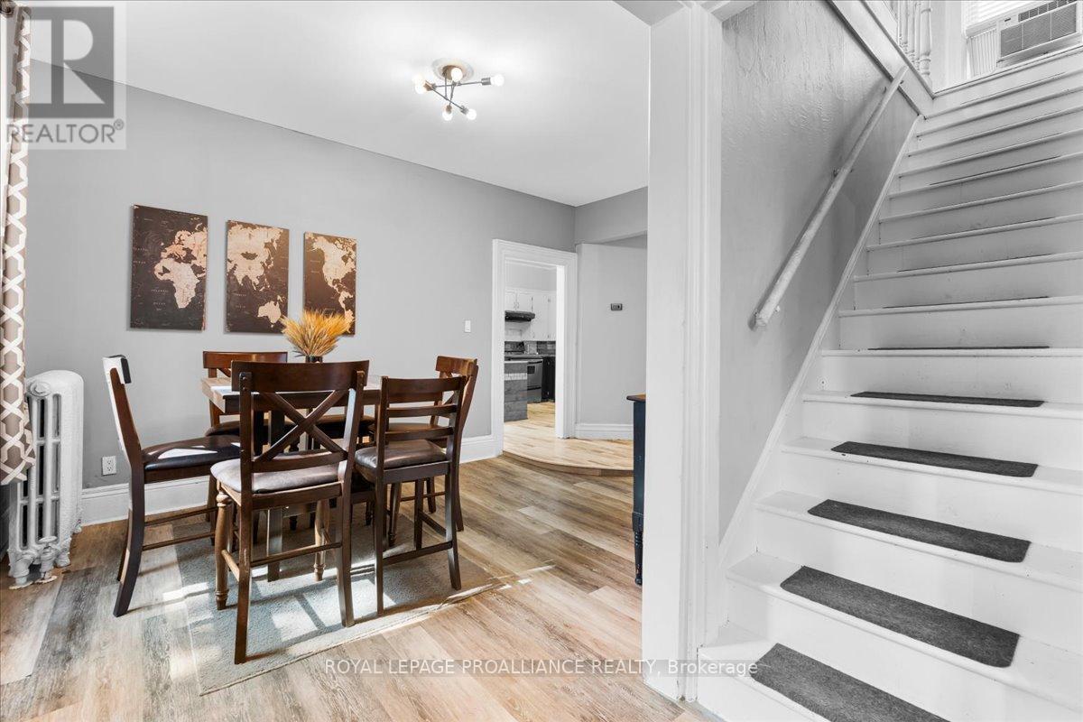 8 Olive Street, Belleville, Ontario  K8P 2A2 - Photo 10 - X12268146