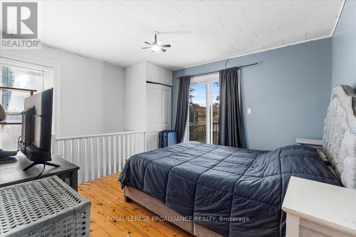 8 Olive Street, Belleville, Ontario  K8P 2A2 - Photo 30 - X12268146