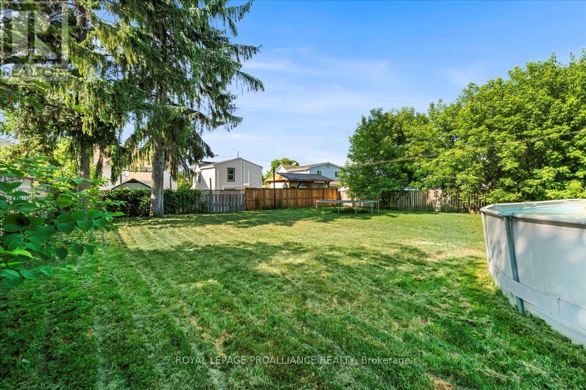 8 Olive Street, Belleville, Ontario  K8P 2A2 - Photo 39 - X12268146