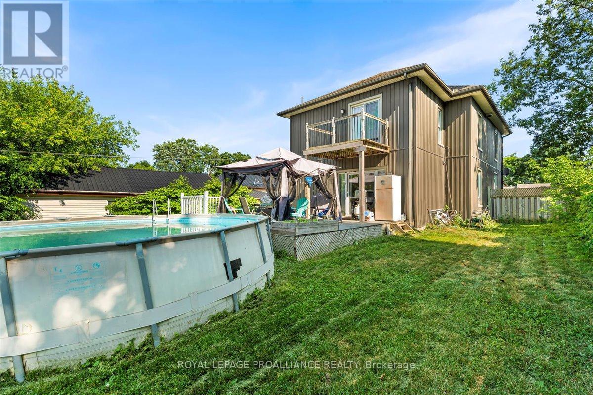 8 Olive Street, Belleville, Ontario  K8P 2A2 - Photo 40 - X12268146
