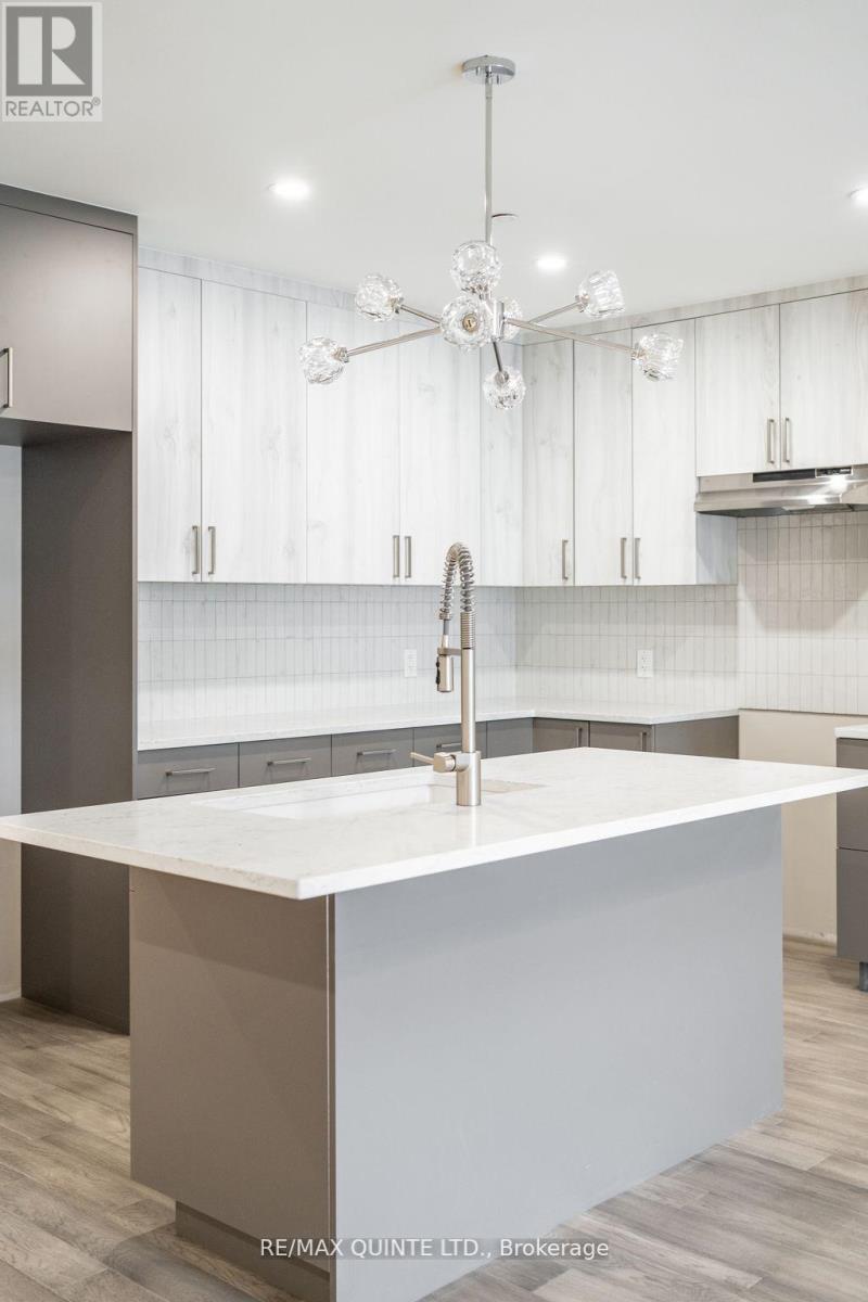 305 - 17 Cleave Avenue, Prince Edward County, Ontario  K0K 2T0 - Photo 11 - X12268394