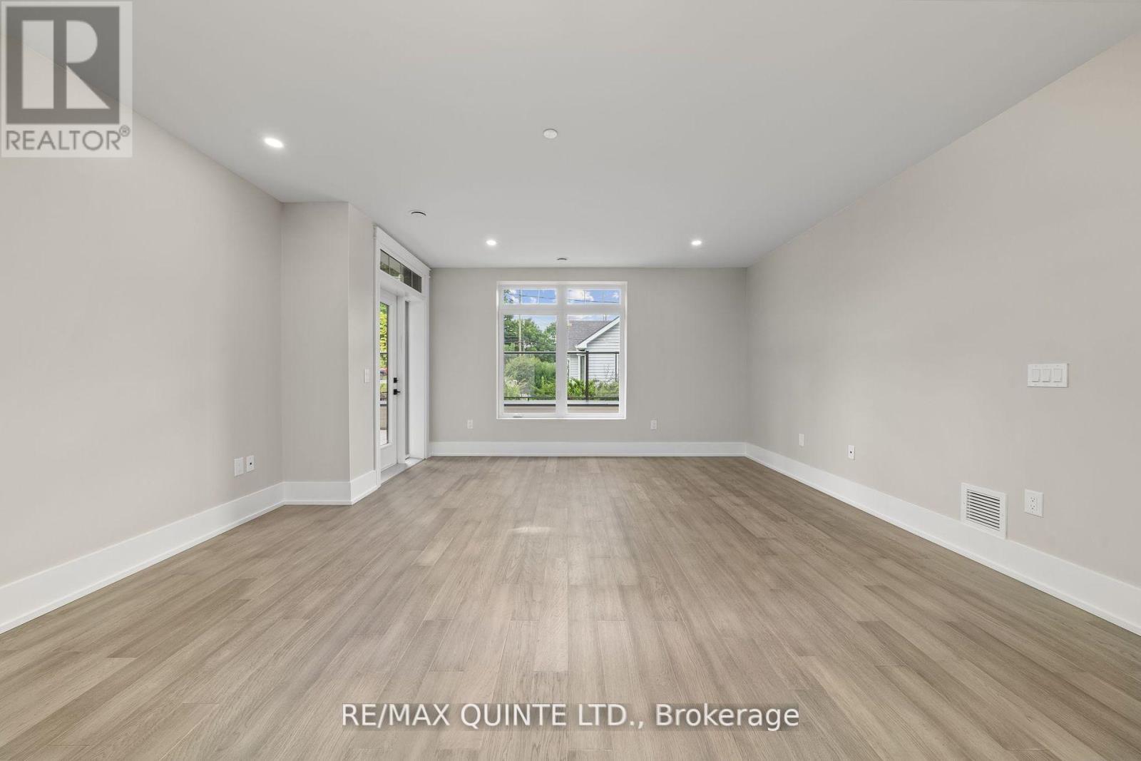 305 - 17 Cleave Avenue, Prince Edward County, Ontario  K0K 2T0 - Photo 14 - X12268394