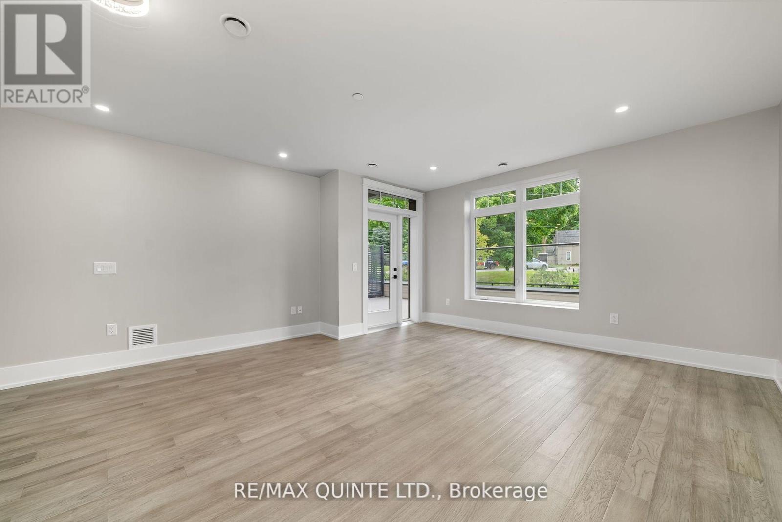 305 - 17 Cleave Avenue, Prince Edward County, Ontario  K0K 2T0 - Photo 15 - X12268394