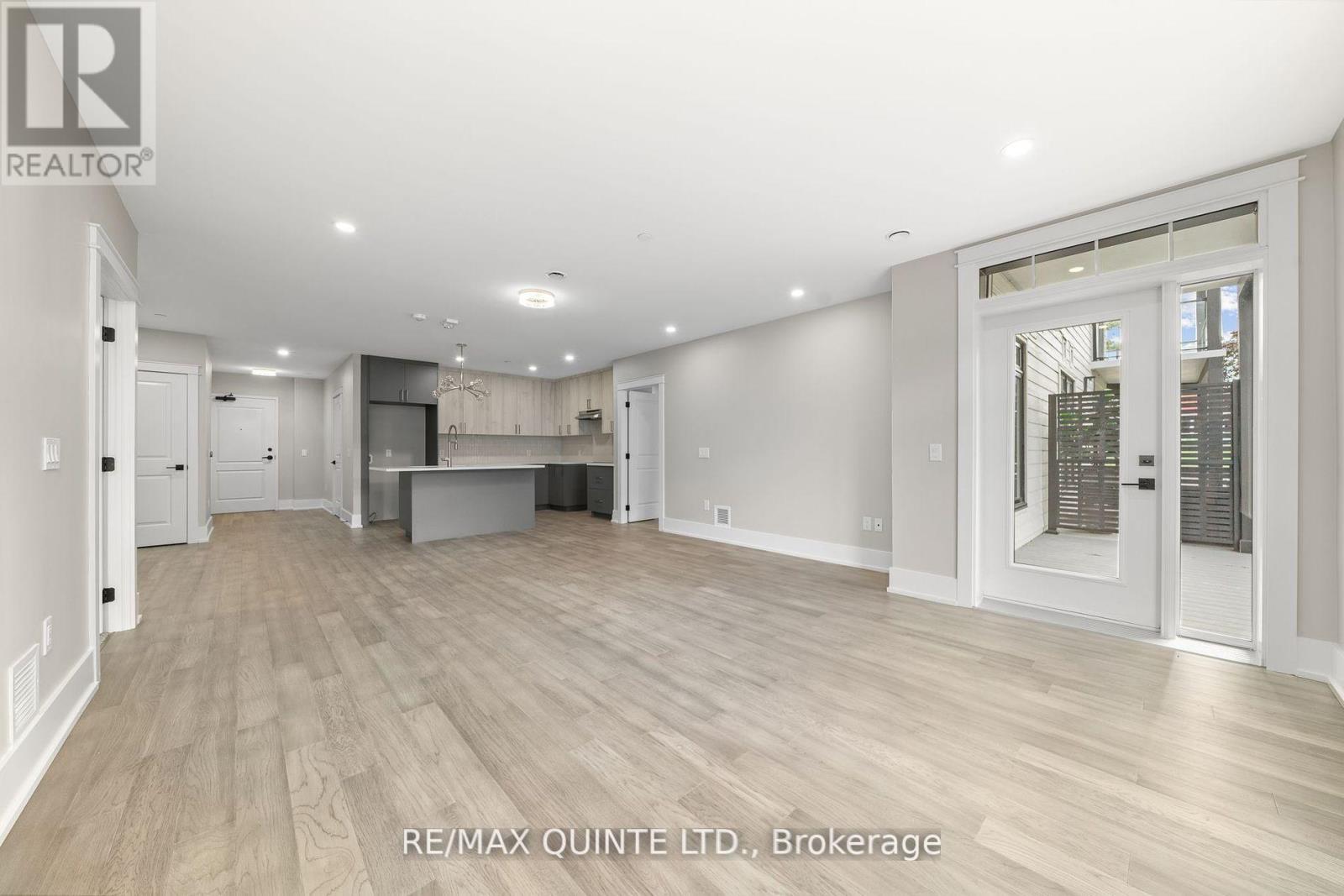 305 - 17 Cleave Avenue, Prince Edward County, Ontario  K0K 2T0 - Photo 6 - X12268394