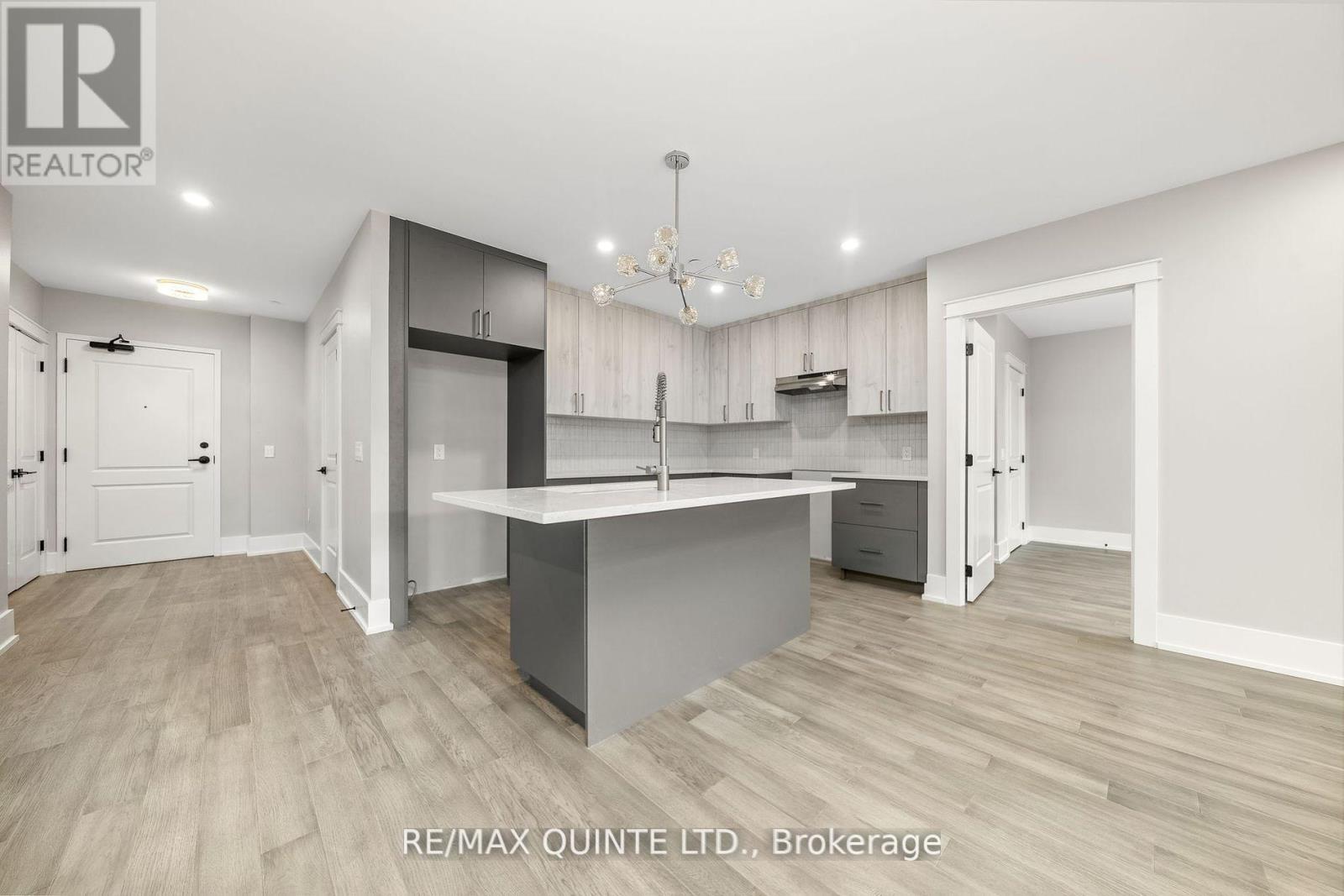 305 - 17 Cleave Avenue, Prince Edward County, Ontario  K0K 2T0 - Photo 7 - X12268394