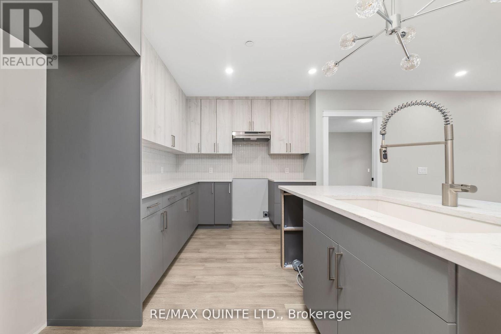 305 - 17 Cleave Avenue, Prince Edward County, Ontario  K0K 2T0 - Photo 8 - X12268394