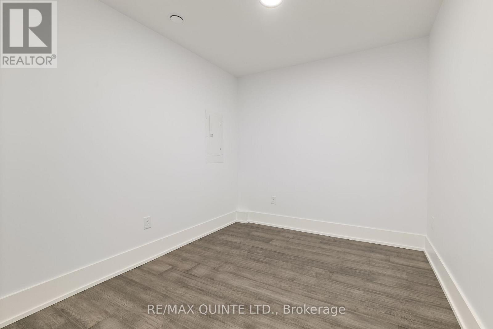 306 - 17 Cleave Avenue, Prince Edward County, Ontario  K0K 2T0 - Photo 20 - X12268400