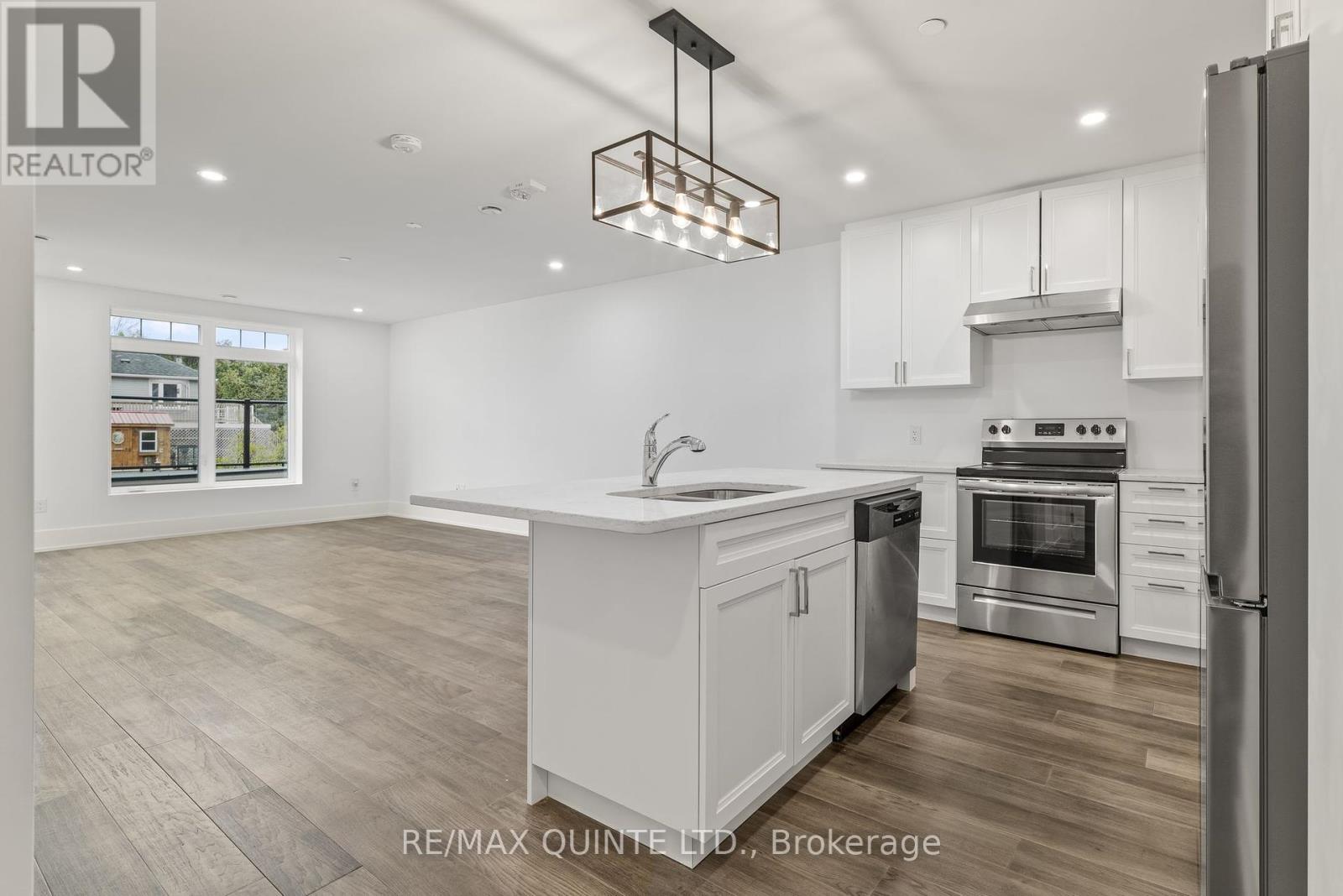 306 - 17 Cleave Avenue, Prince Edward County, Ontario  K0K 2T0 - Photo 8 - X12268400