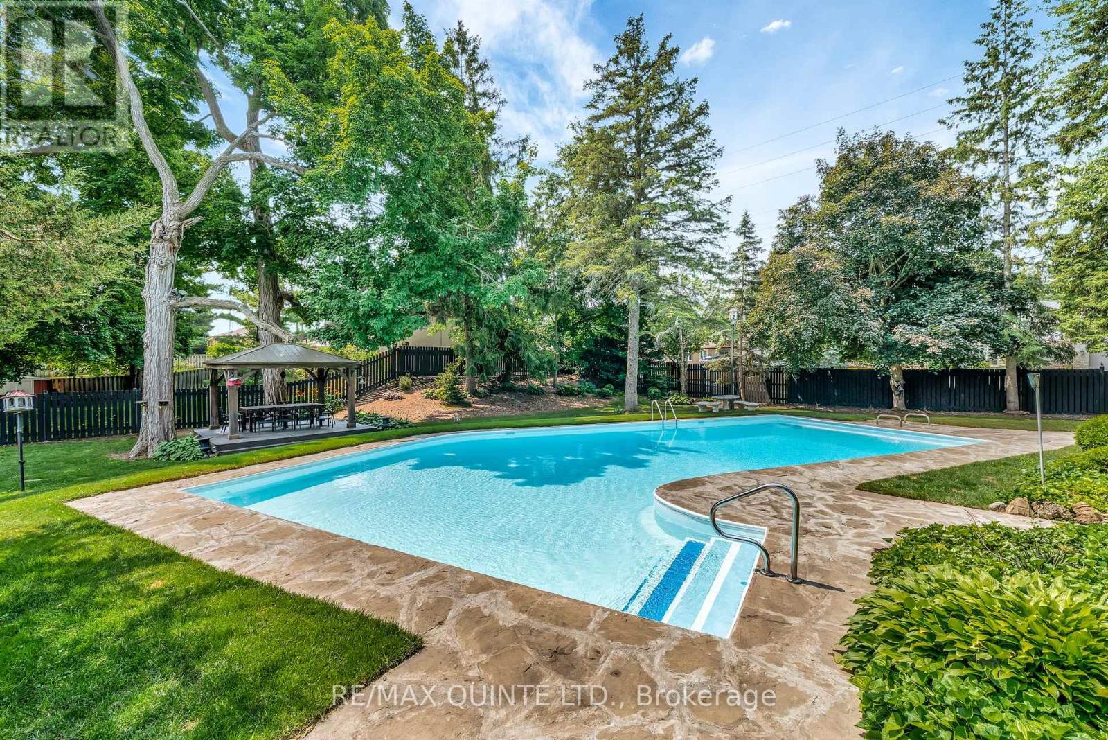 22 Forest Hill Crescent, Belleville, Ontario  K8N 4M5 - Photo 44 - X12269670