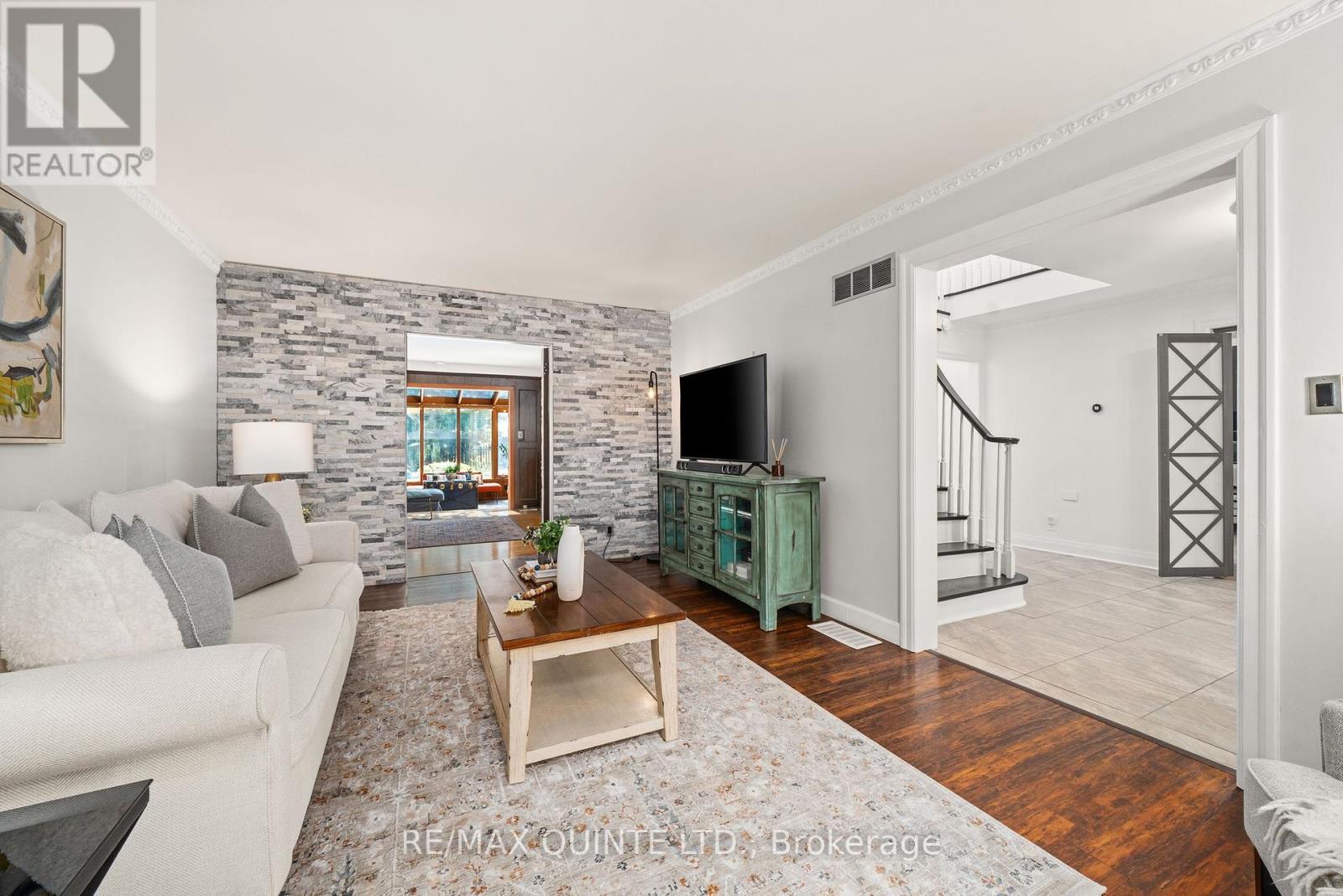 22 Forest Hill Crescent, Belleville, Ontario  K8N 4M5 - Photo 6 - X12269670