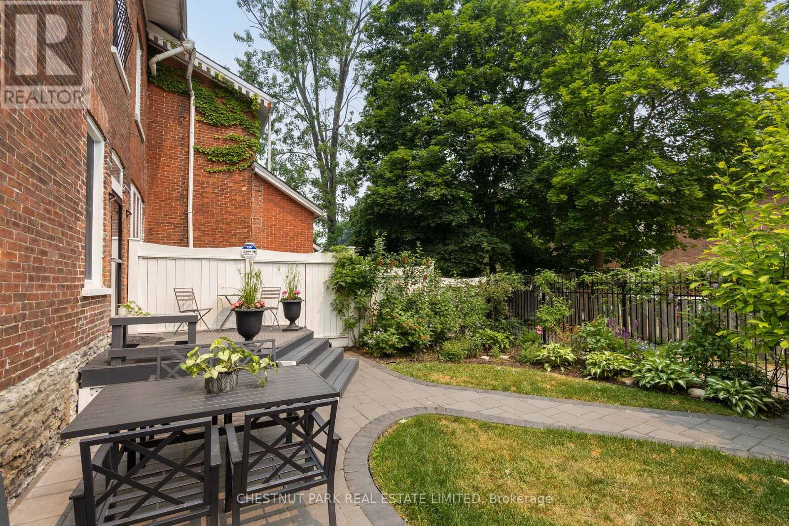 219 Charles Street, Belleville, Ontario  K8N 3M3 - Photo 32 - X12270180