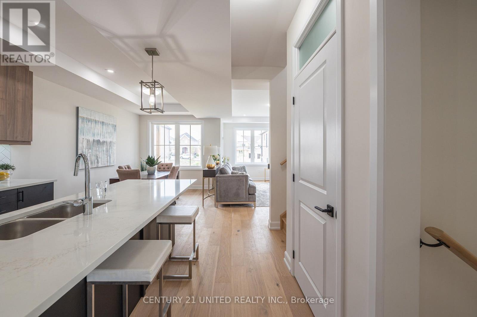 303 Mullighan Gardens, Peterborough, Ontario  K0K 0G3 - Photo 3 - X12272577