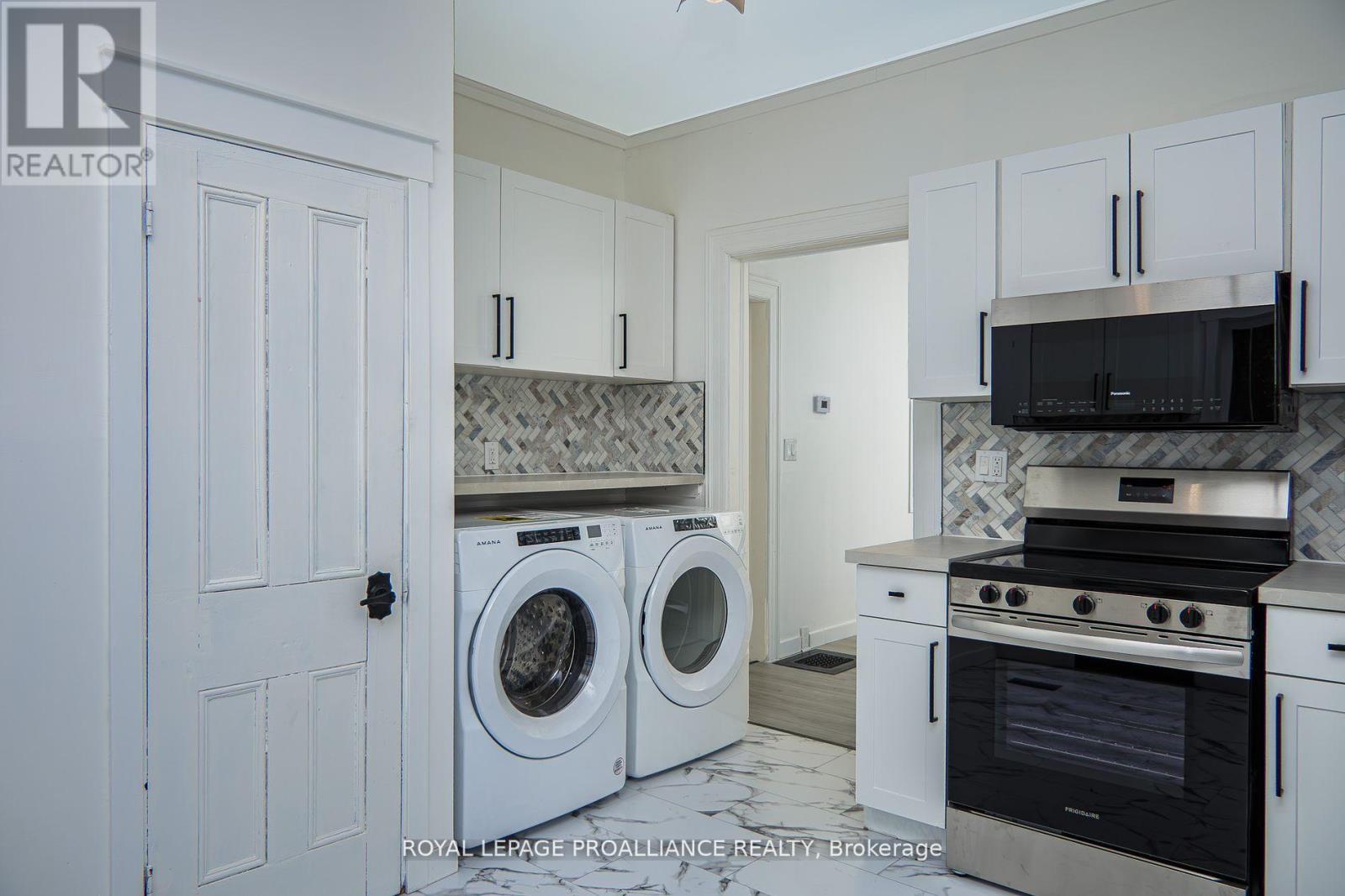 42 Highland Avenue, Belleville, Ontario  K8P 3R1 - Photo 21 - X12282780