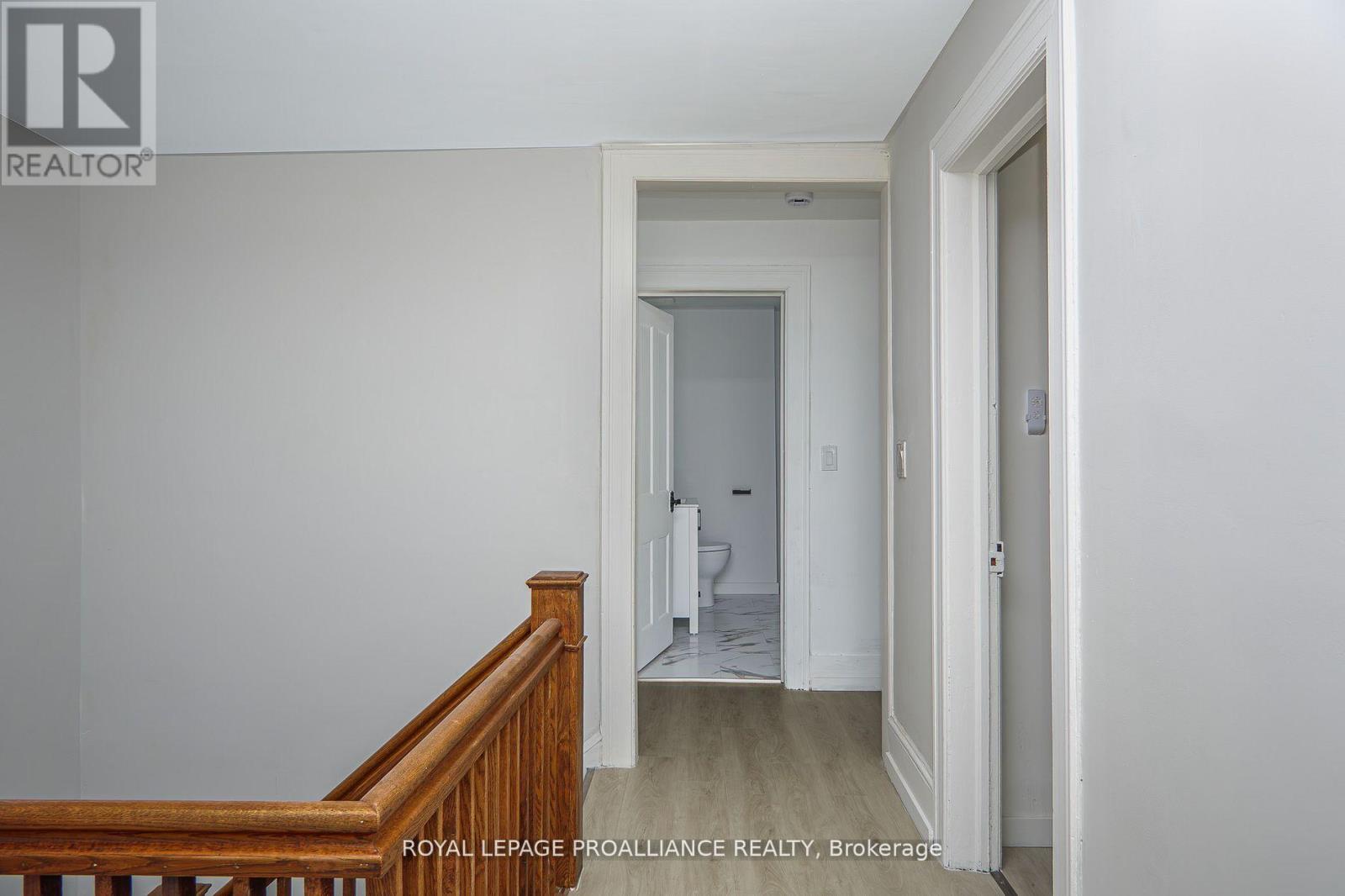 42 Highland Avenue, Belleville, Ontario  K8P 3R1 - Photo 25 - X12282780
