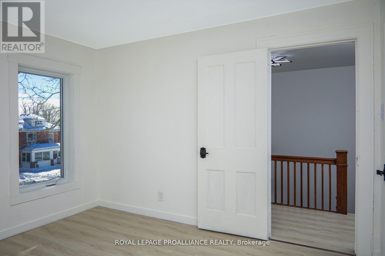 42 Highland Avenue, Belleville, Ontario  K8P 3R1 - Photo 27 - X12282780
