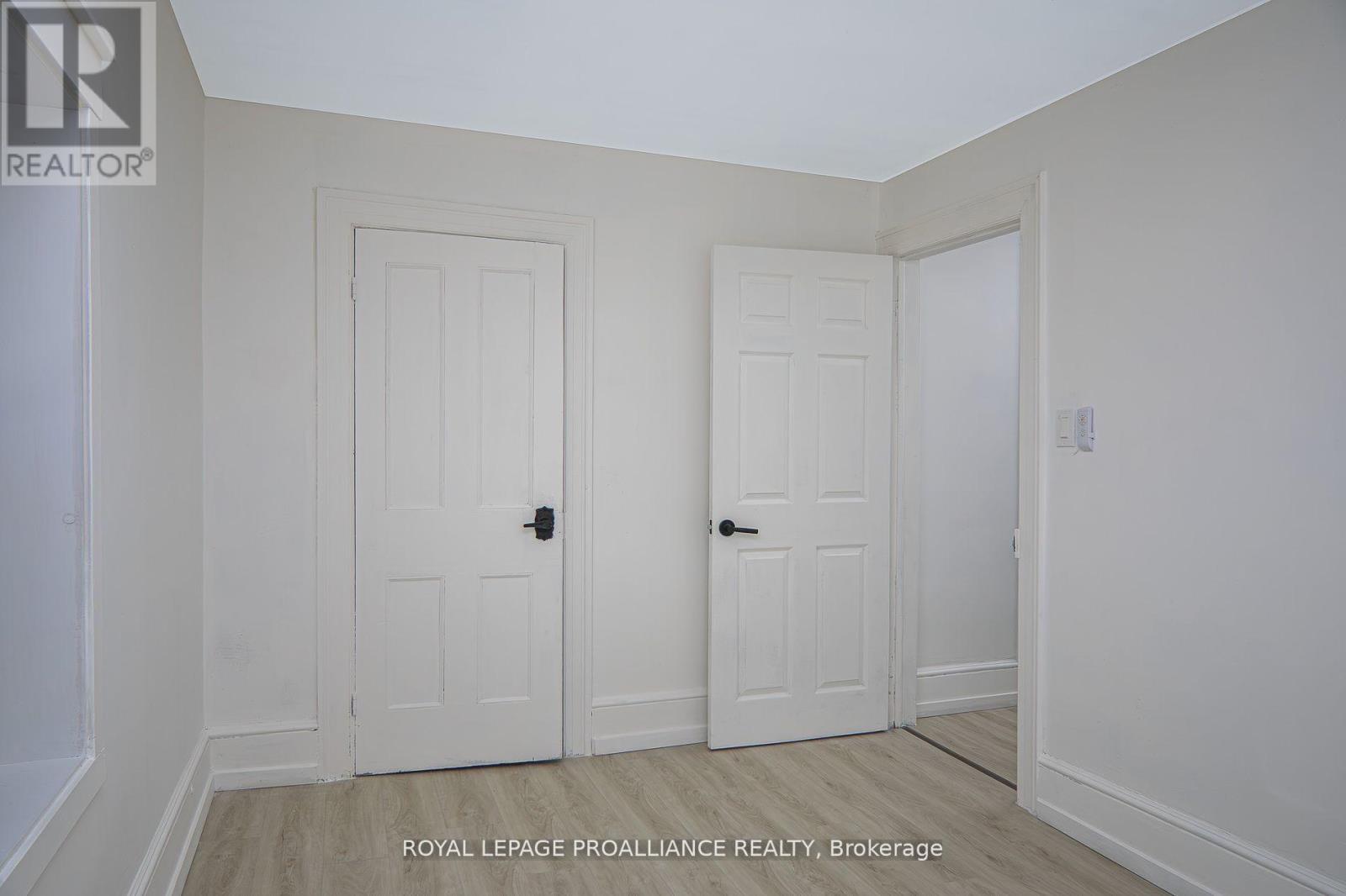 42 Highland Avenue, Belleville, Ontario  K8P 3R1 - Photo 32 - X12282780