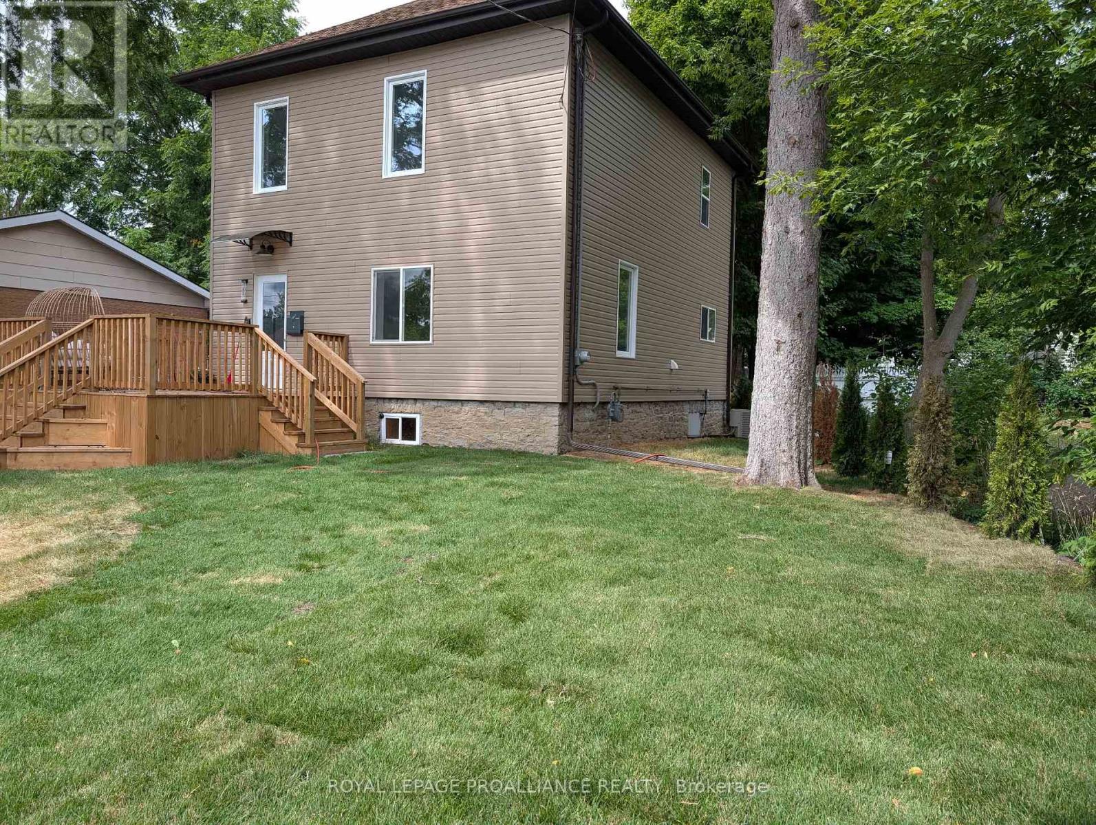 42 Highland Avenue, Belleville, Ontario  K8P 3R1 - Photo 35 - X12282780