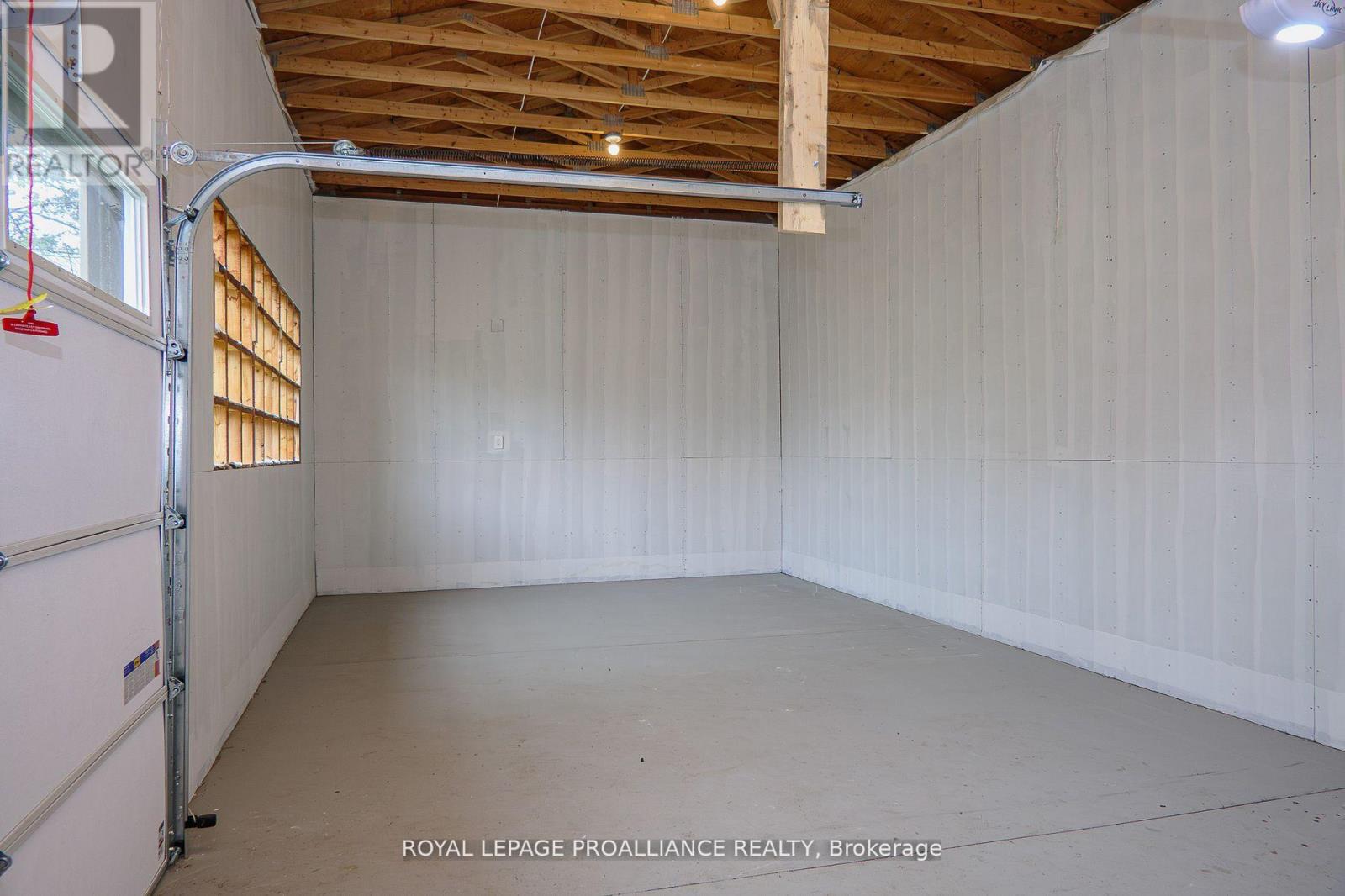 42 Highland Avenue, Belleville, Ontario  K8P 3R1 - Photo 40 - X12282780