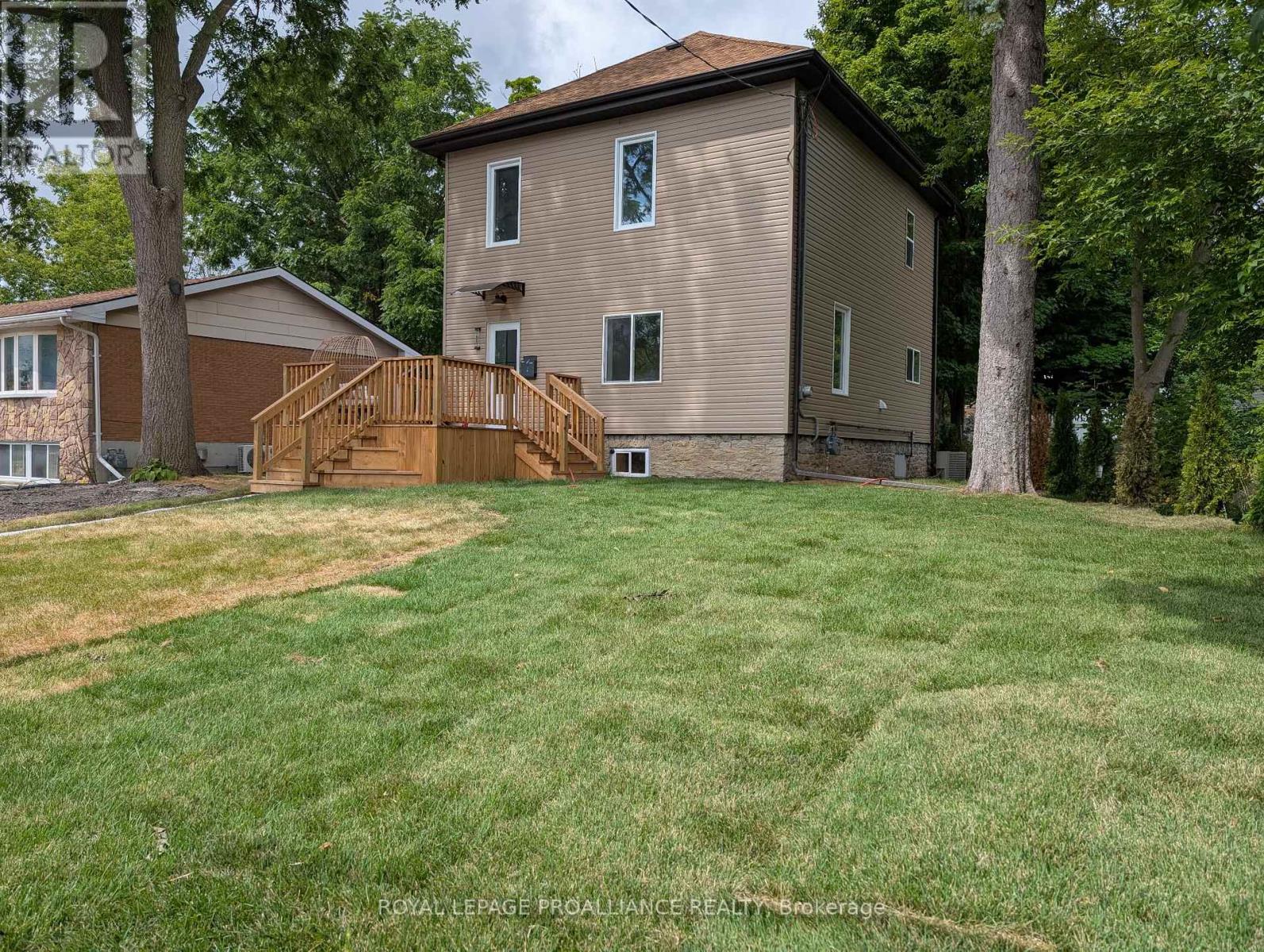 42 Highland Avenue, Belleville, Ontario  K8P 3R1 - Photo 41 - X12282780