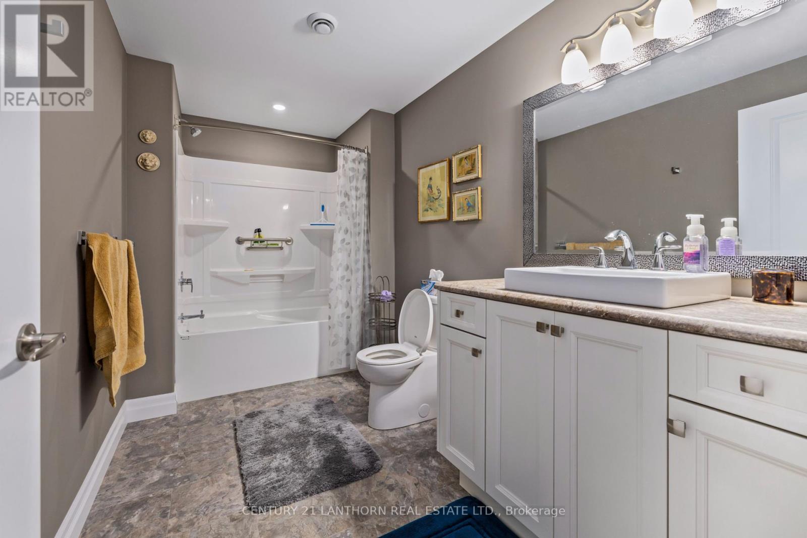 25 Powerline Road, Quinte West, Ontario  K0K 1H0 - Photo 20 - X12283363