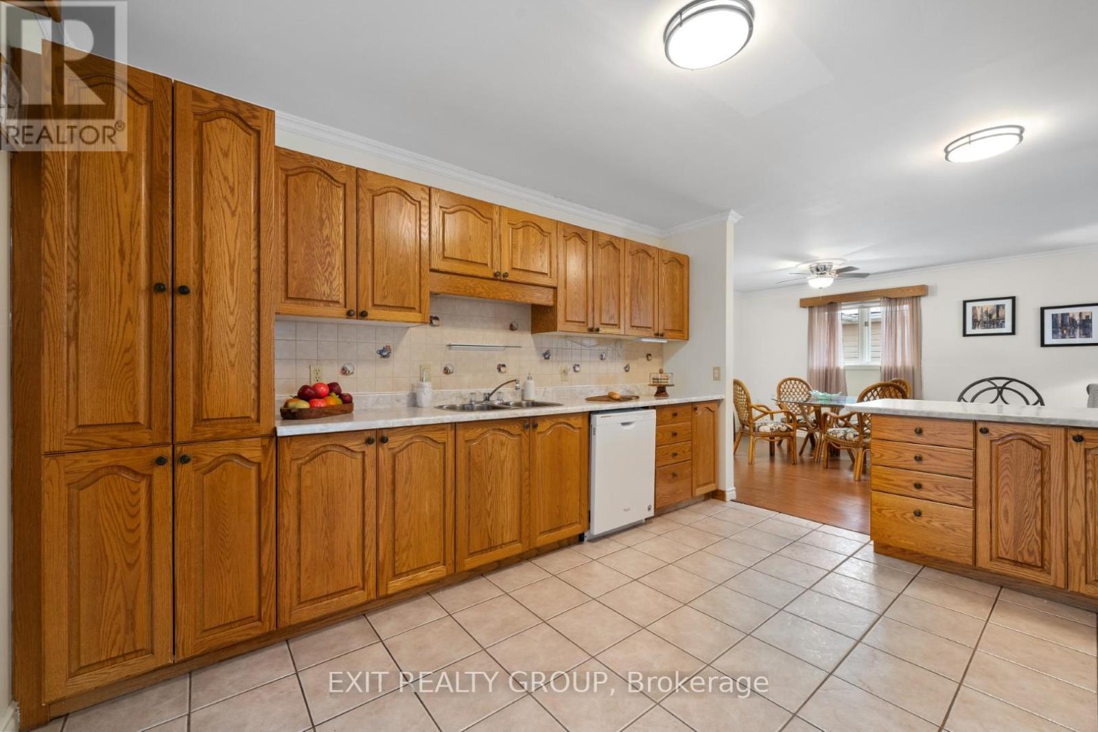 16 Maple Avenue, Prince Edward County, Ontario  K0K 2T0 - Photo 15 - X12284036