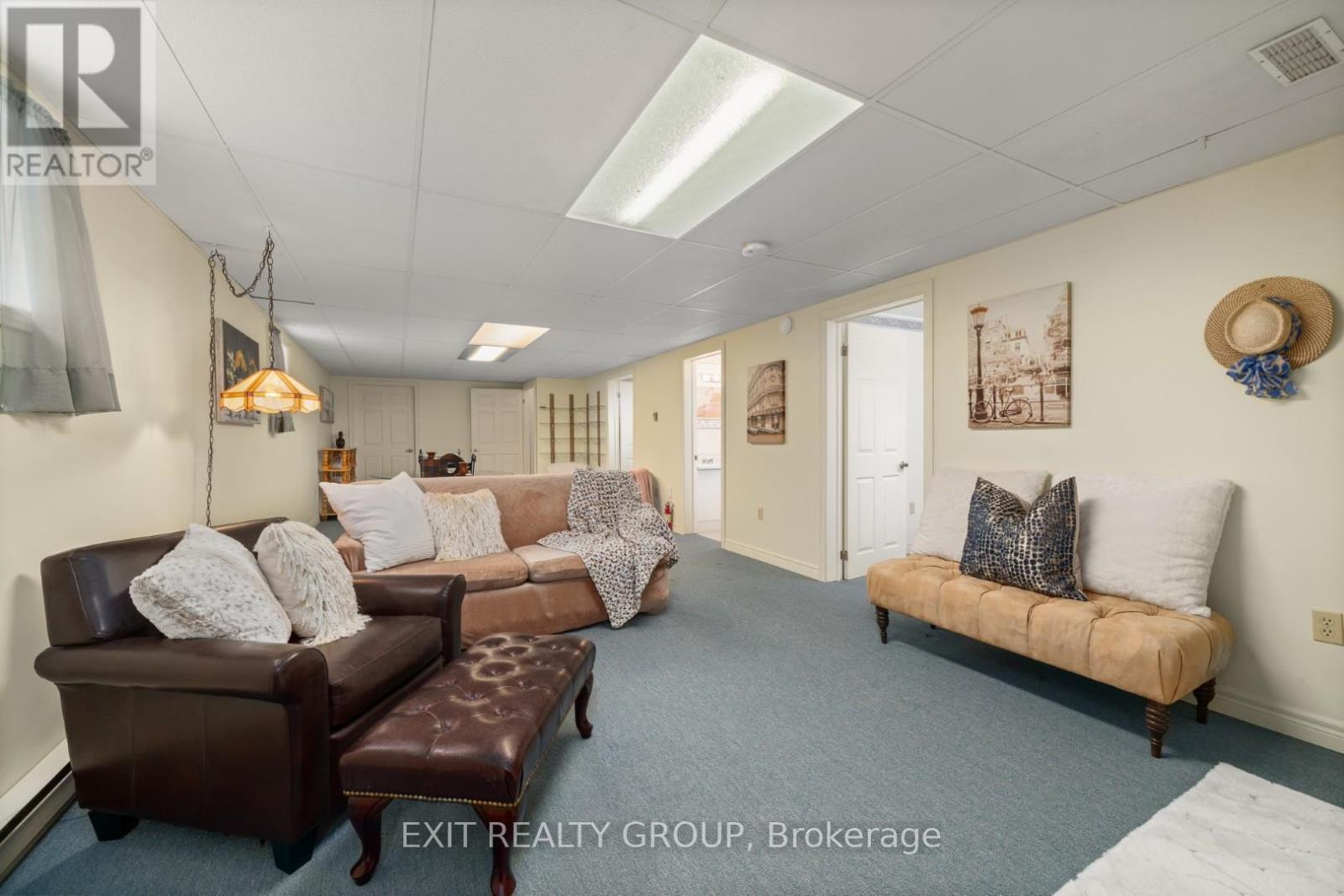 16 Maple Avenue, Prince Edward County, Ontario  K0K 2T0 - Photo 29 - X12284036