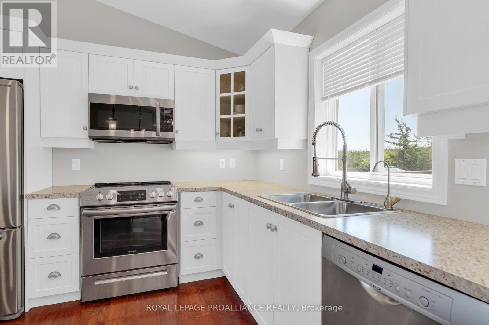 3471 County 3 Road, Prince Edward County, Ontario  K0K 1L0 - Photo 11 - X12284438