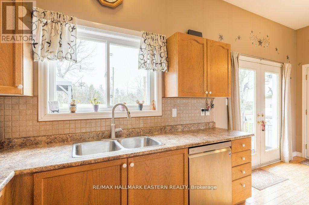 1755a Salem Road, Prince Edward County, Ontario  K0K 1T0 - Photo 13 - X12285311
