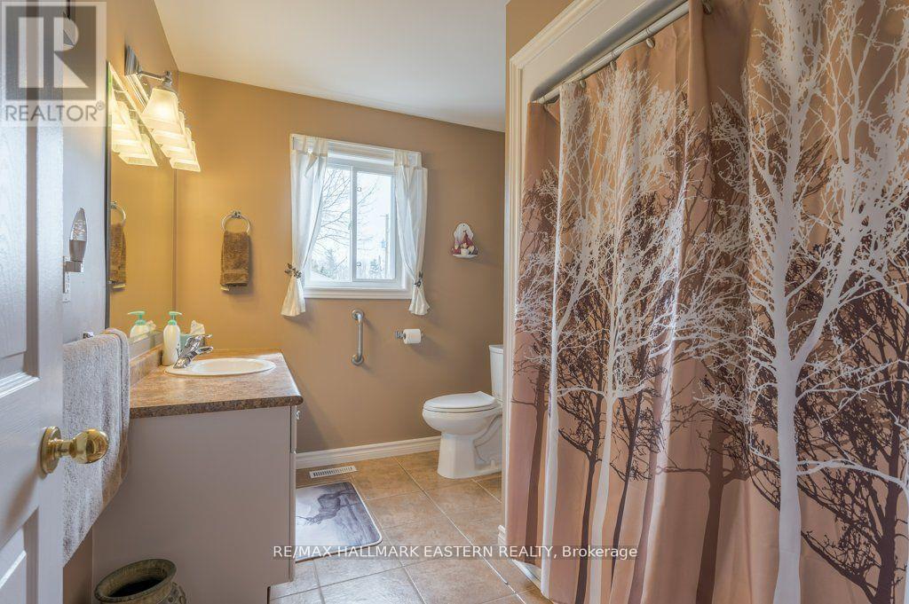 1755a Salem Road, Prince Edward County, Ontario  K0K 1T0 - Photo 17 - X12285311