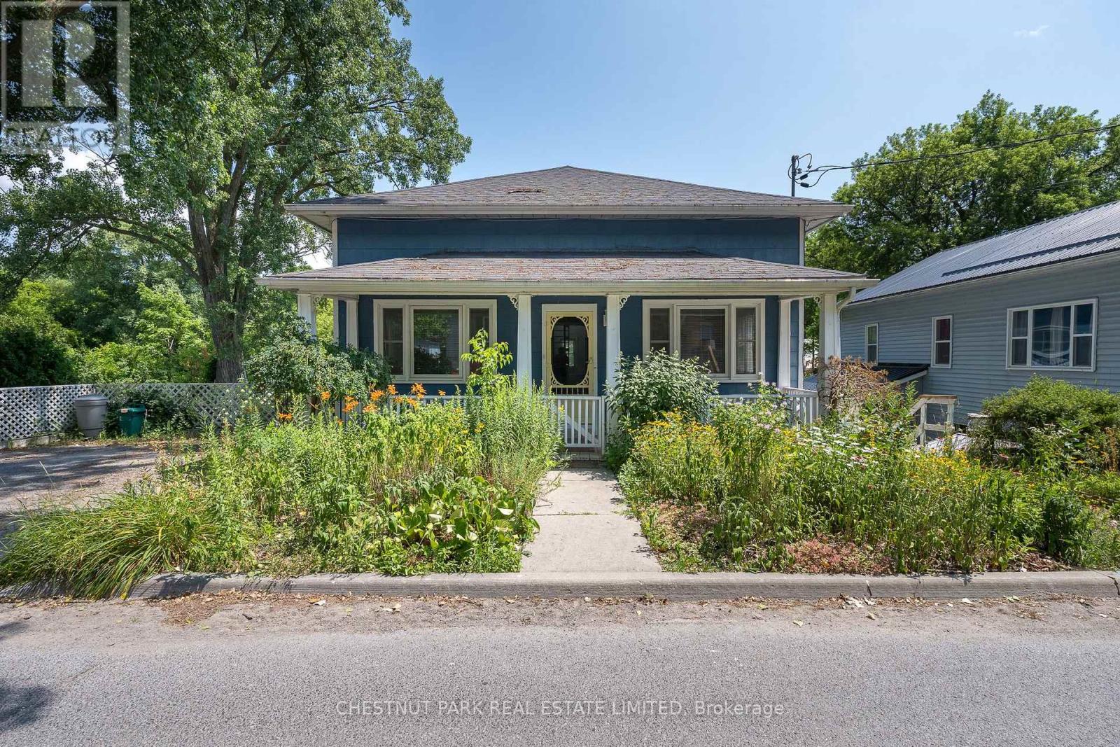 9 EAST MARY STREET, Prince Edward County, Ontario