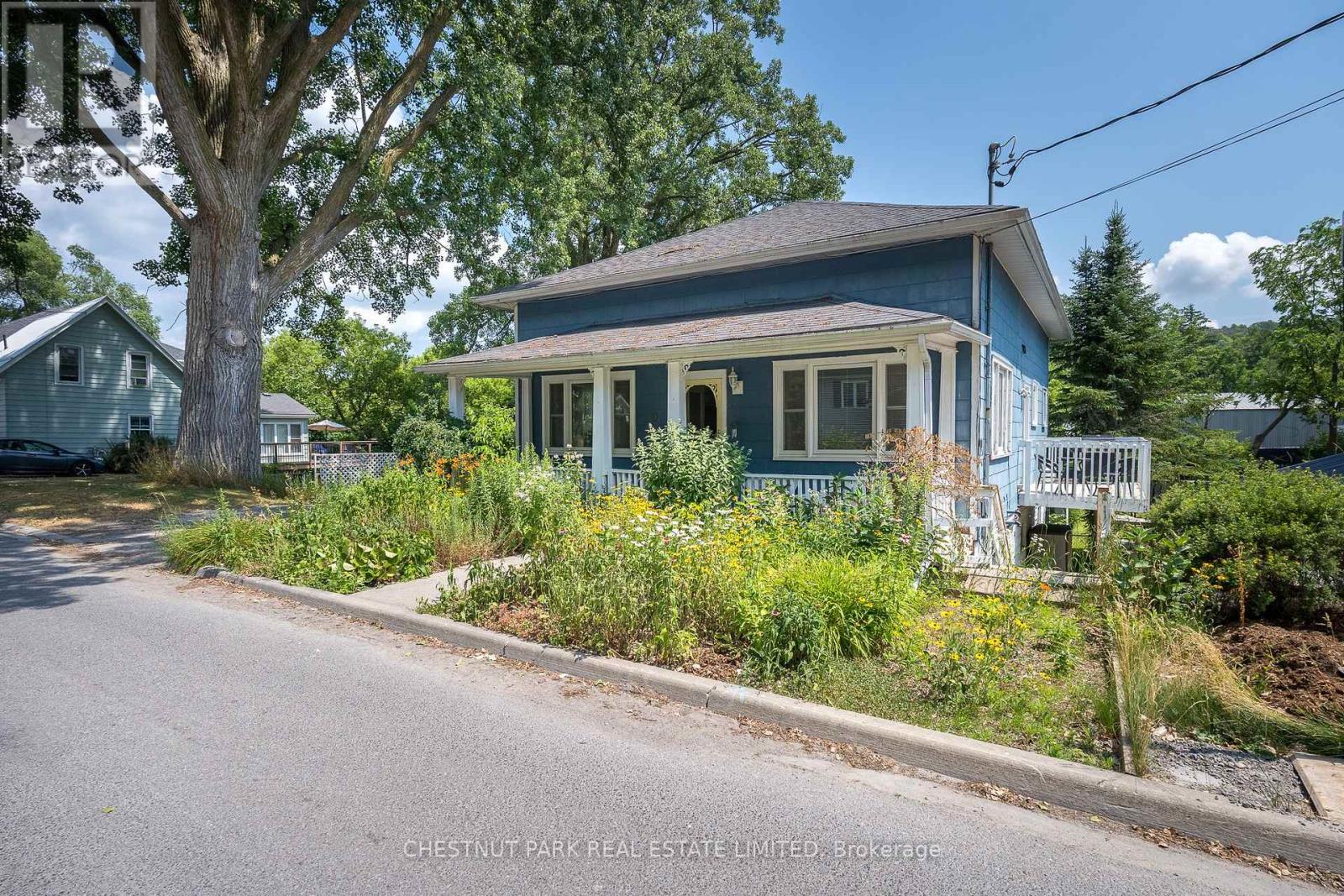 9 East Mary Street, Prince Edward County, Ontario  K0K 2T0 - Photo 3 - X12285688