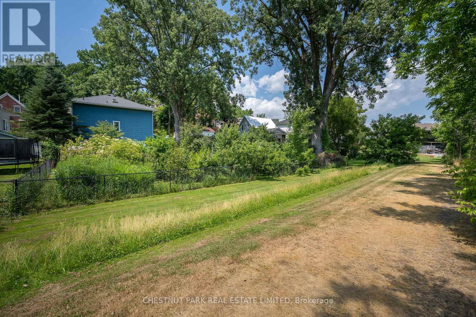 9 East Mary Street, Prince Edward County, Ontario  K0K 2T0 - Photo 39 - X12285688