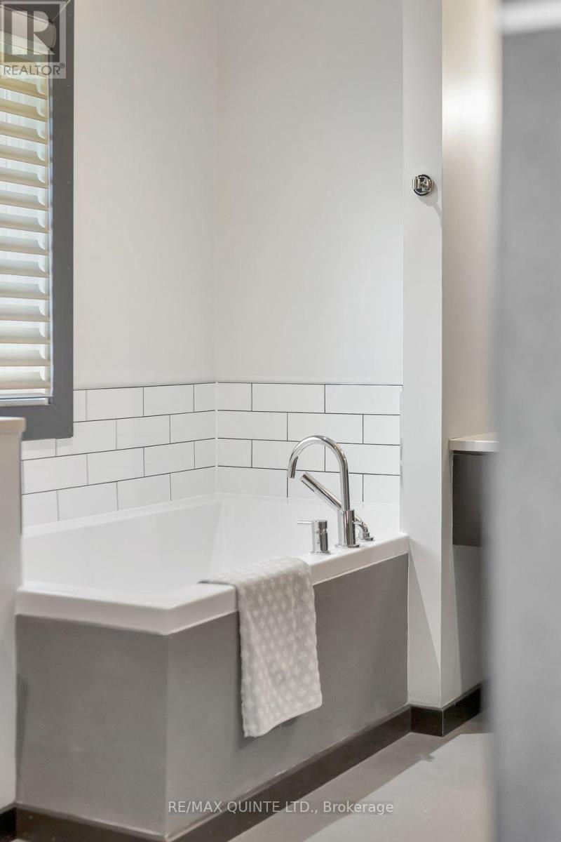 100 Bay Breeze Street, Prince Edward County, Ontario  K8N 0L4 - Photo 21 - X12285965