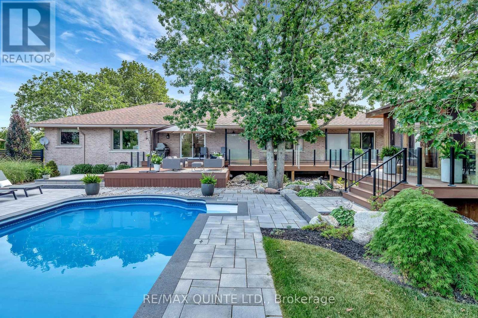 100 Bay Breeze Street, Prince Edward County, Ontario  K8N 0L4 - Photo 36 - X12285965