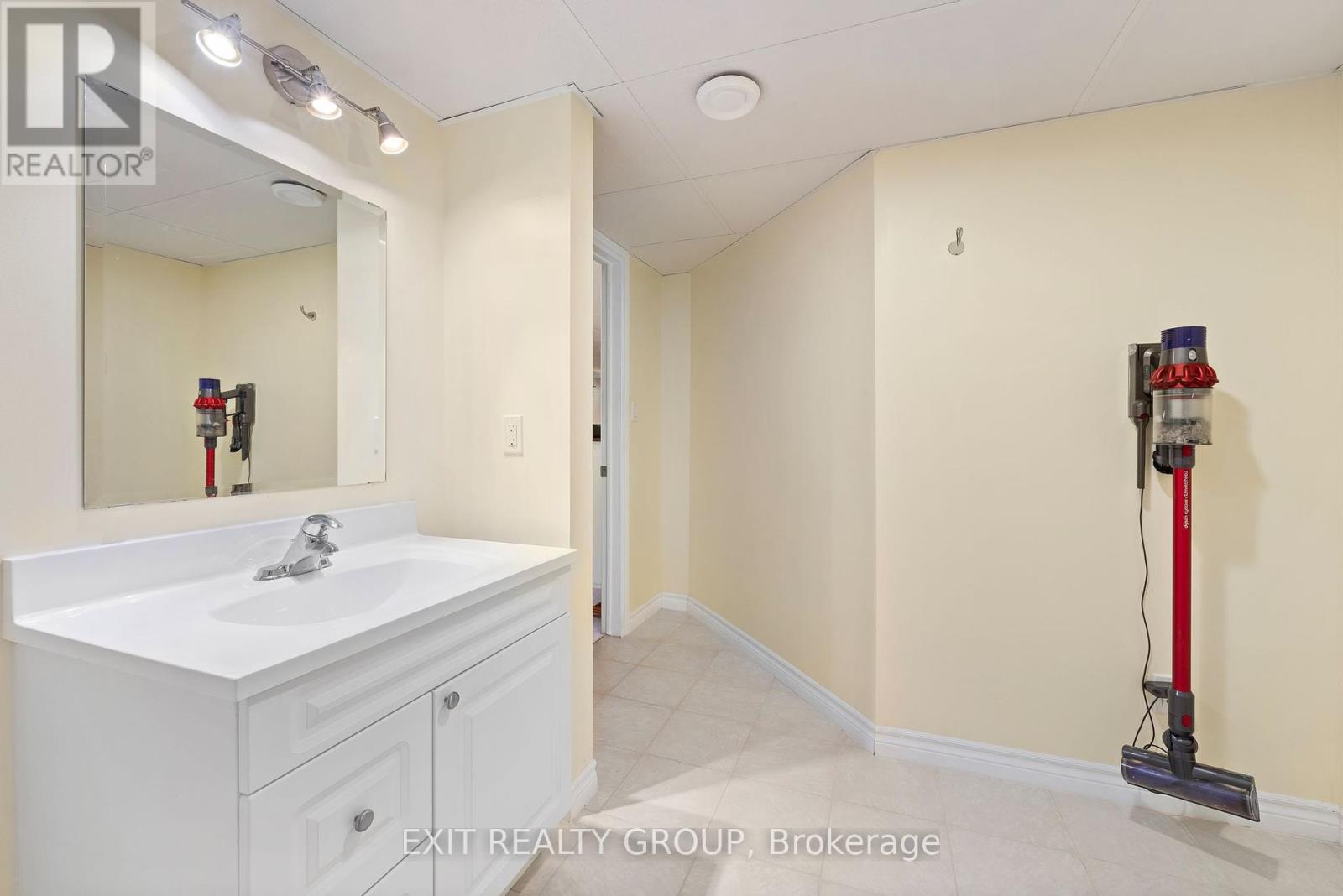 26 Aletha Drive, Prince Edward County, Ontario  K0K 3L0 - Photo 22 - X12286262