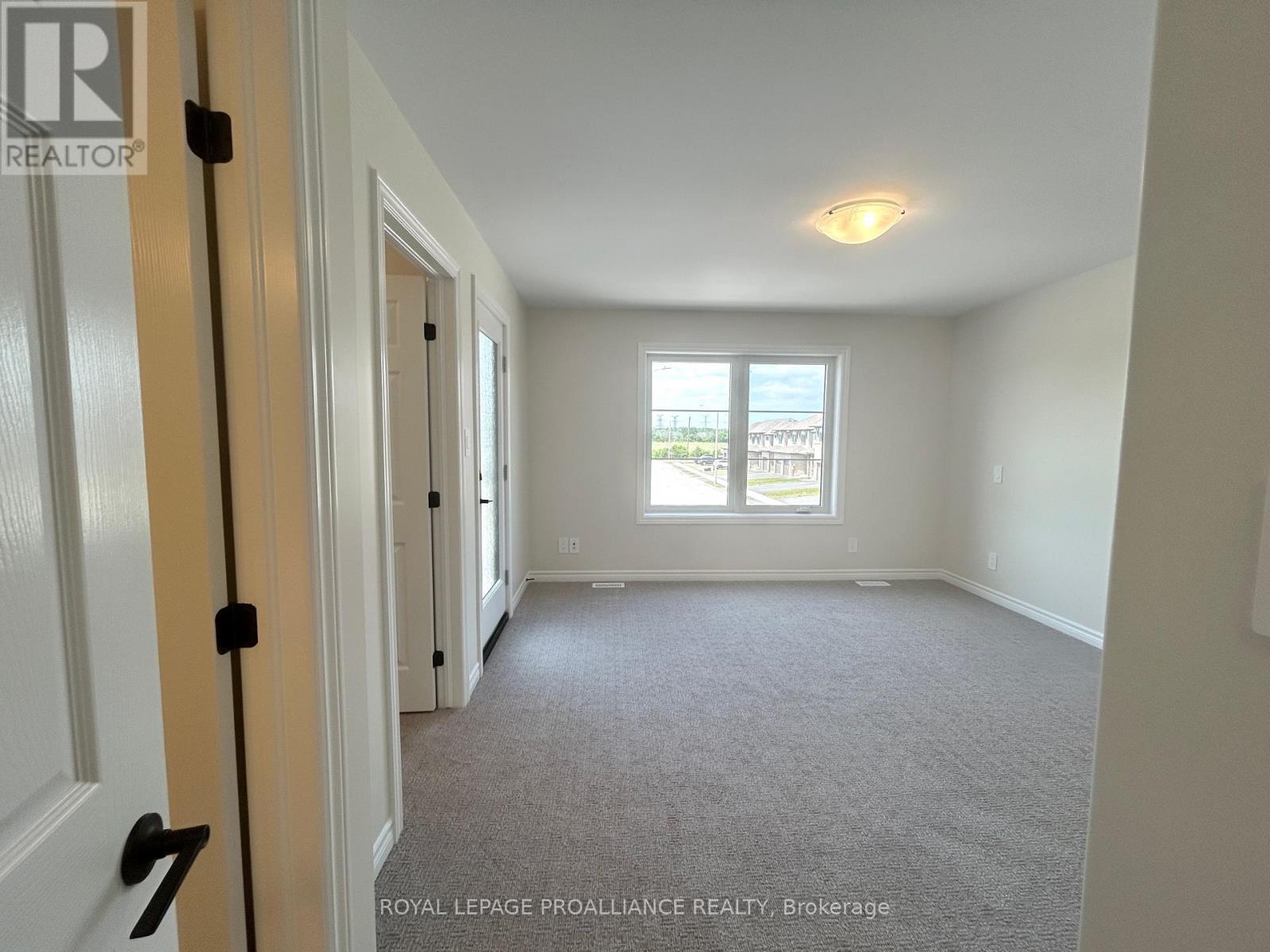 16 Riverstone Way, Belleville, Ontario  K8N 0S6 - Photo 14 - X12286492