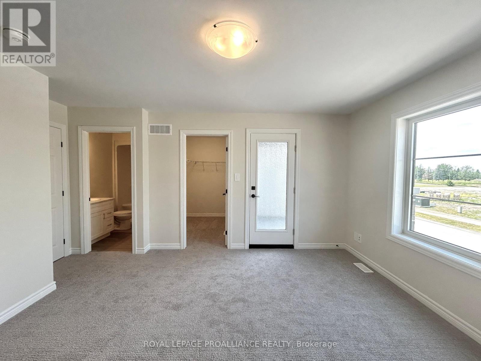 16 Riverstone Way, Belleville, Ontario  K8N 0S6 - Photo 15 - X12286492