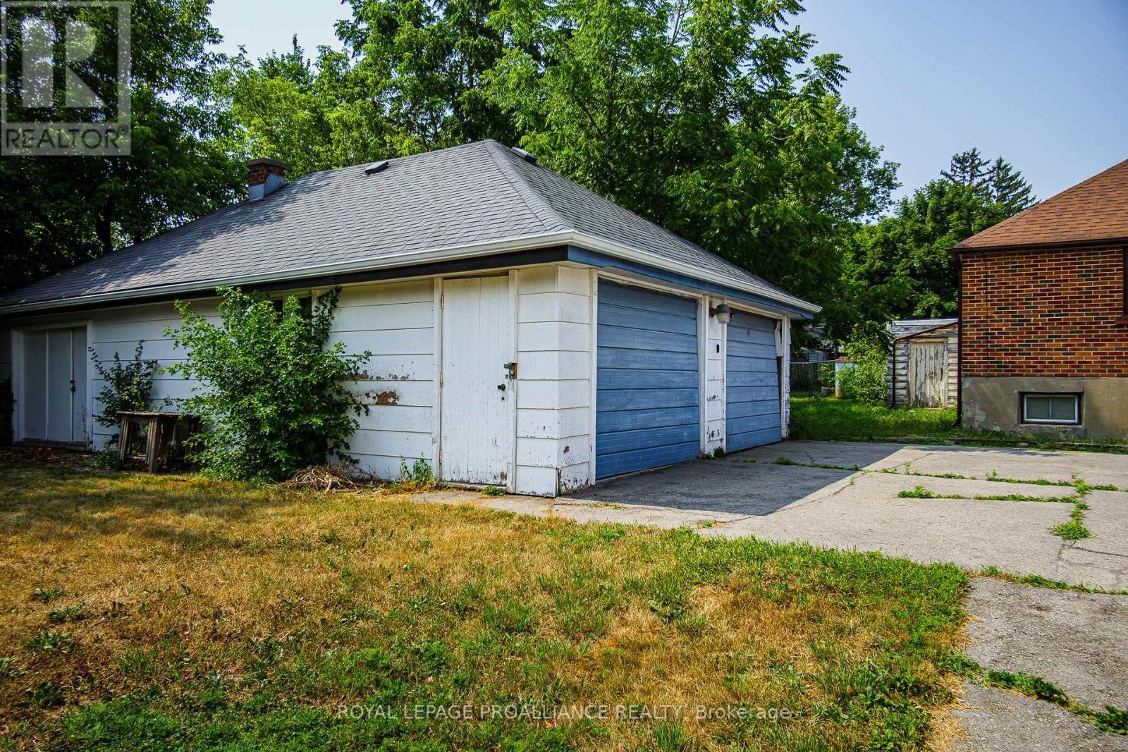8 Reynolds Crescent, Belleville, Ontario  K8P 2W7 - Photo 10 - X12286536