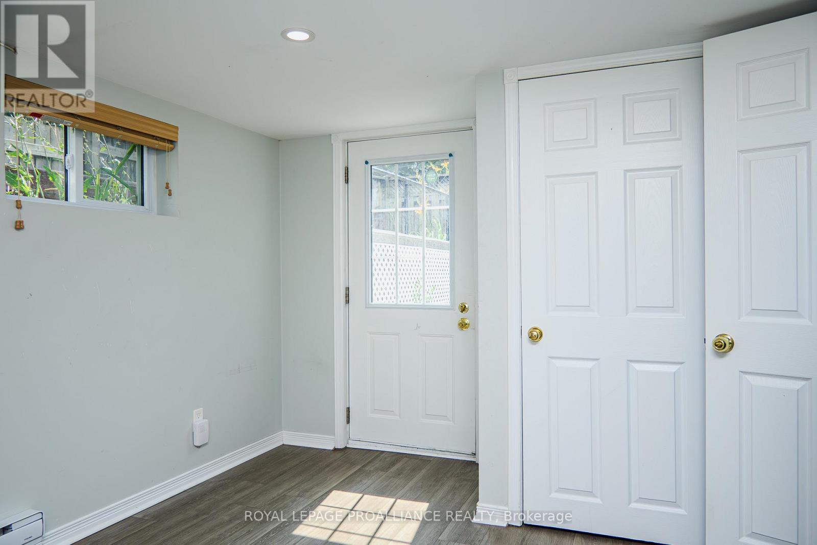 8 Reynolds Crescent, Belleville, Ontario  K8P 2W7 - Photo 41 - X12286536