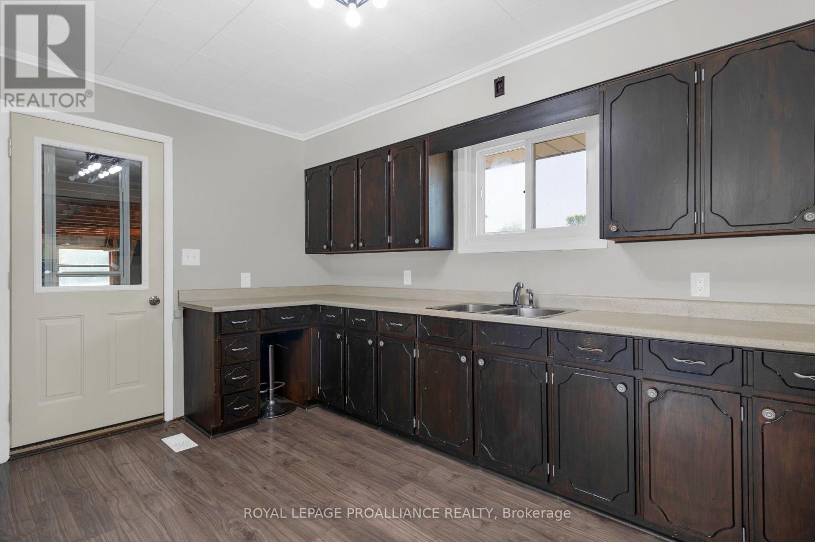 6055 Highway 37, Tweed, Ontario  K0K 3J0 - Photo 3 - X12287583