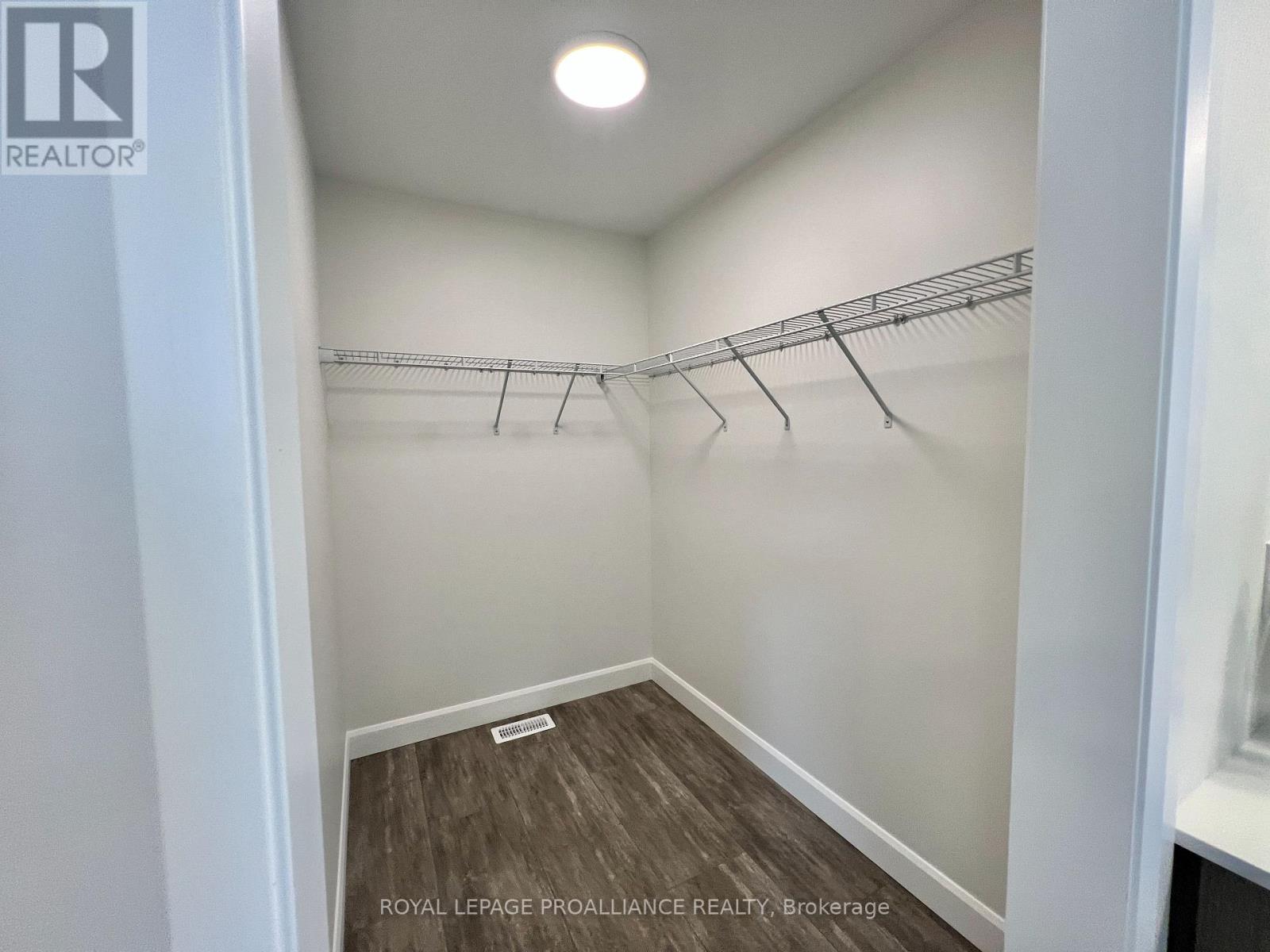 16 Horton Court, Belleville, Ontario  K8P 0H3 - Photo 13 - X12288677