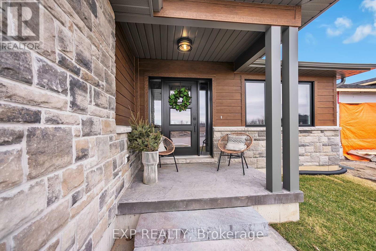 14 Horton Court, Belleville, Ontario  K8P 0H3 - Photo 5 - X12291111