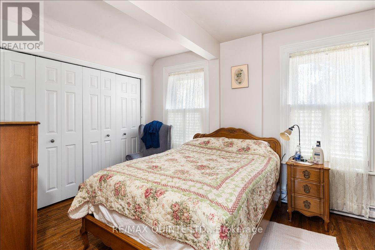 370 Main Street, Prince Edward County, Ontario  K0K 2T0 - Photo 19 - X12291212