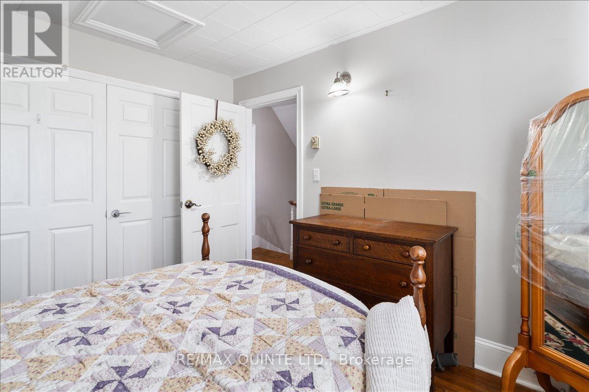 370 Main Street, Prince Edward County, Ontario  K0K 2T0 - Photo 23 - X12291212
