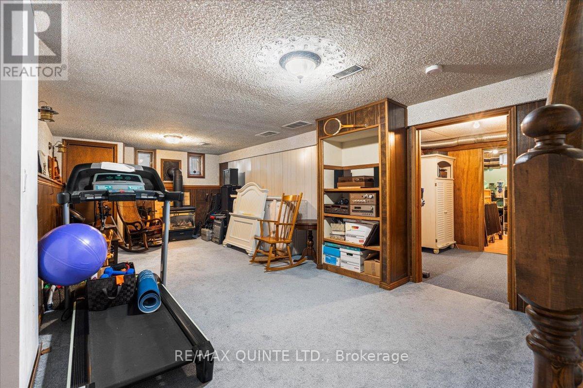 57 Kensington Crescent, Belleville, Ontario  K8P 4T4 - Photo 34 - X12294507