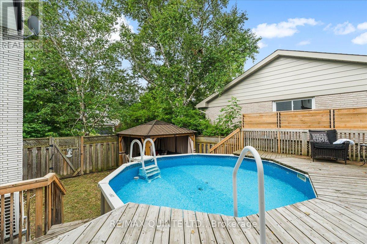 57 Kensington Crescent, Belleville, Ontario  K8P 4T4 - Photo 41 - X12294507