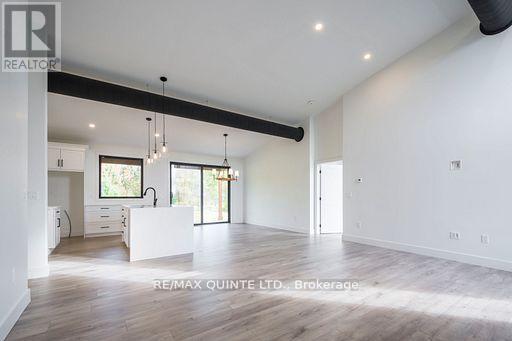 225 Mitchells Crossroad, Prince Edward County, Ontario  K0K 2T0 - Photo 12 - X12294600