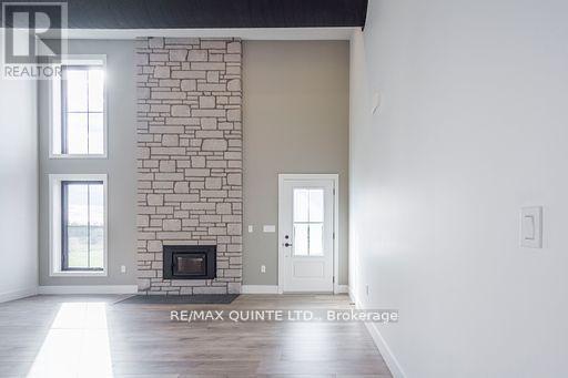 225 Mitchells Crossroad, Prince Edward County, Ontario  K0K 2T0 - Photo 16 - X12294600