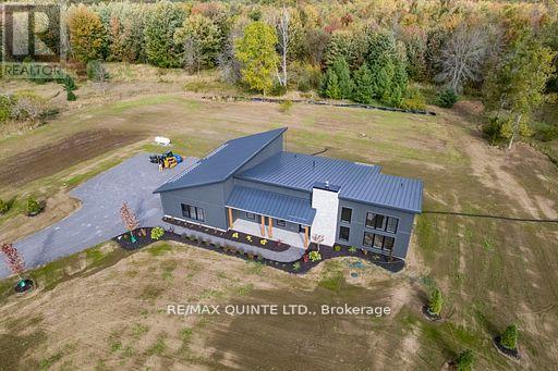 225 Mitchells Crossroad, Prince Edward County, Ontario  K0K 2T0 - Photo 32 - X12294600